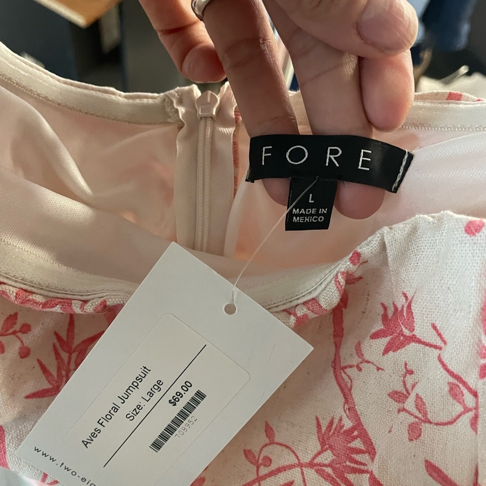 New and cute jumpsuit.